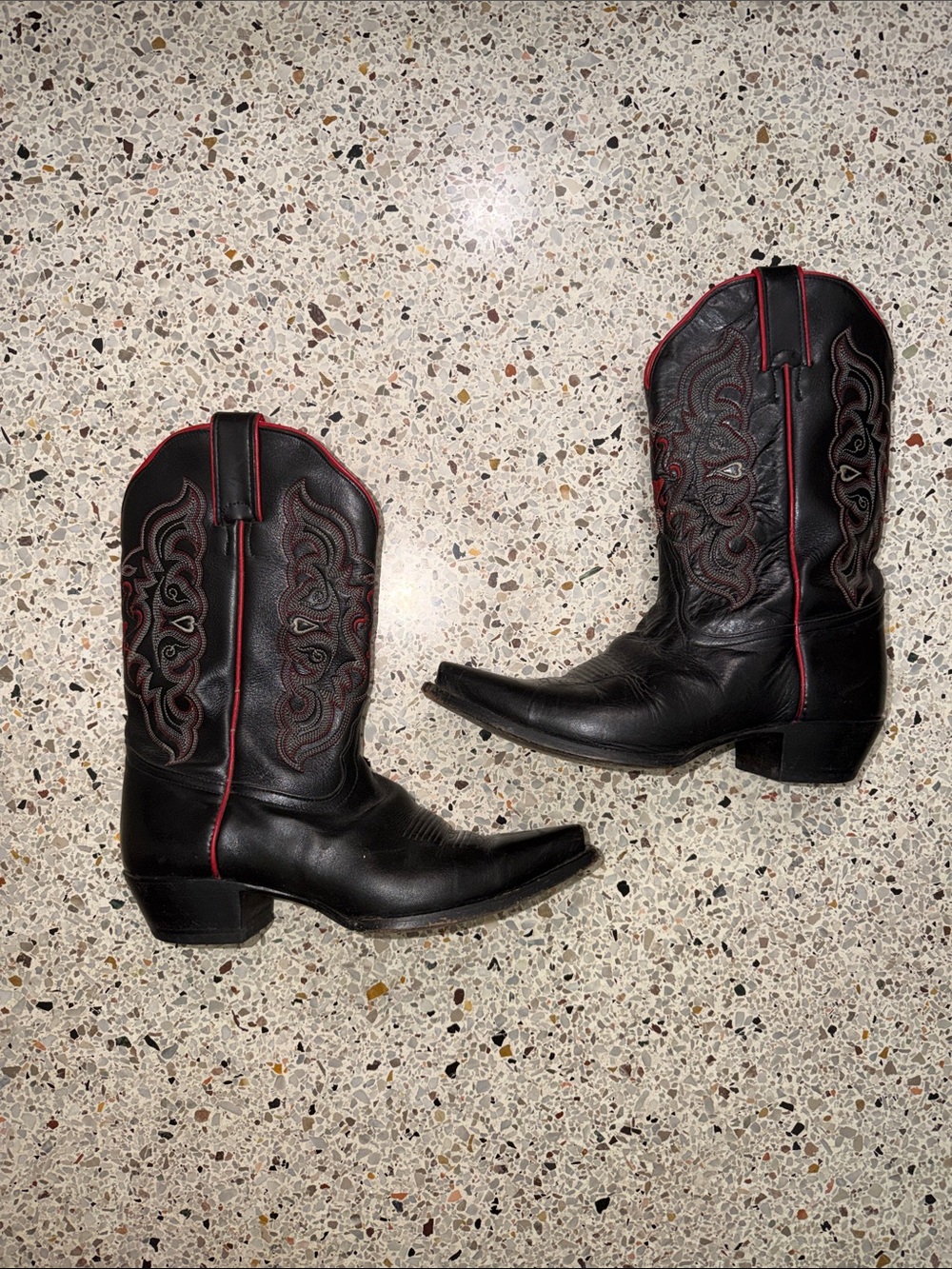 Tony Lama black cowgirl western boots red stitching hearts 9B 9